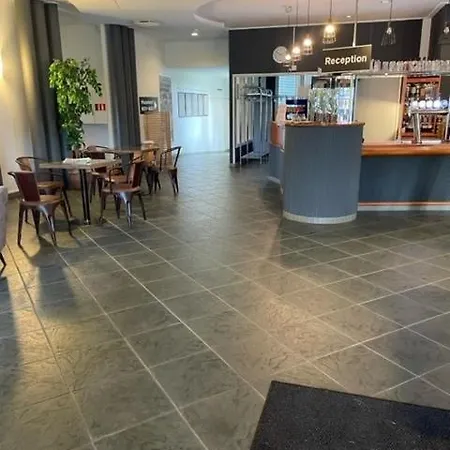 Hotelli Kaustinen 3*