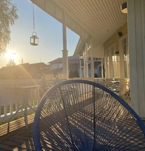 Hotelli Kaustinen 3*