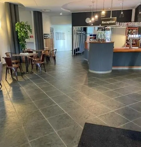 Hotelli Kaustinen 3*